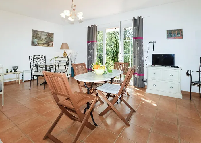 Holiday home Stunning In With Wifi