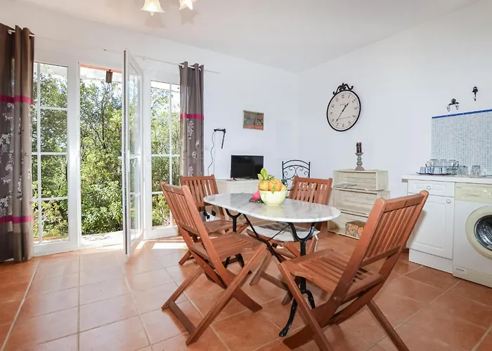 Stunning In With Wifi Holiday home